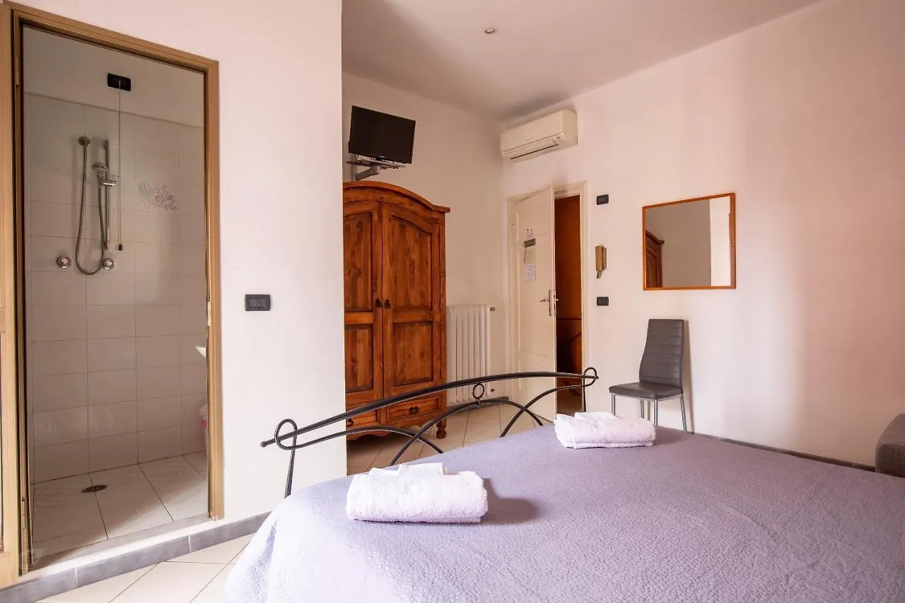 Hotel Paolina Viareggio