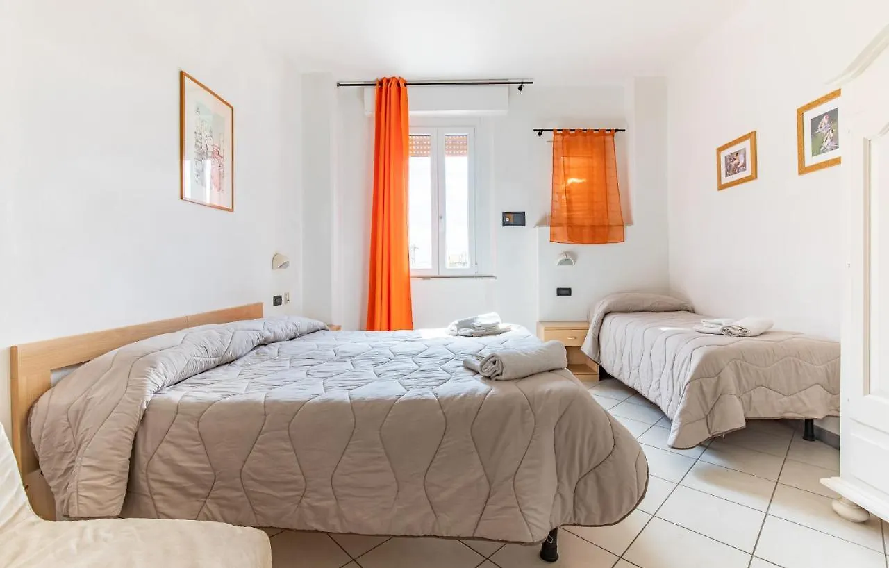 Hotel Paolina Viareggio